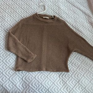 Ginger G crewneck cropped sweater in light brown, size xs.